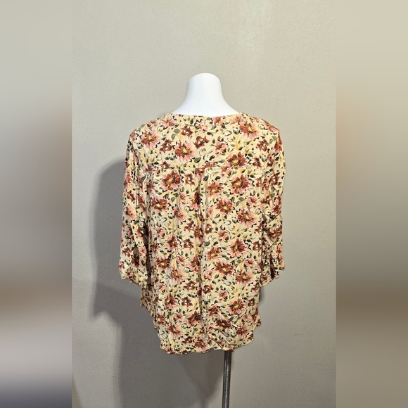 TORRID Harper Blouse Women's Size 3 - Picture 3 of 5